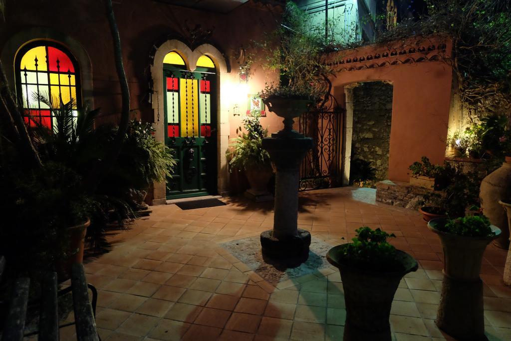 Hotel Villa Nettuno Taormina Exterior photo